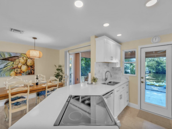 Great Value Two Bedroom Vacation Home with Pool and Spa